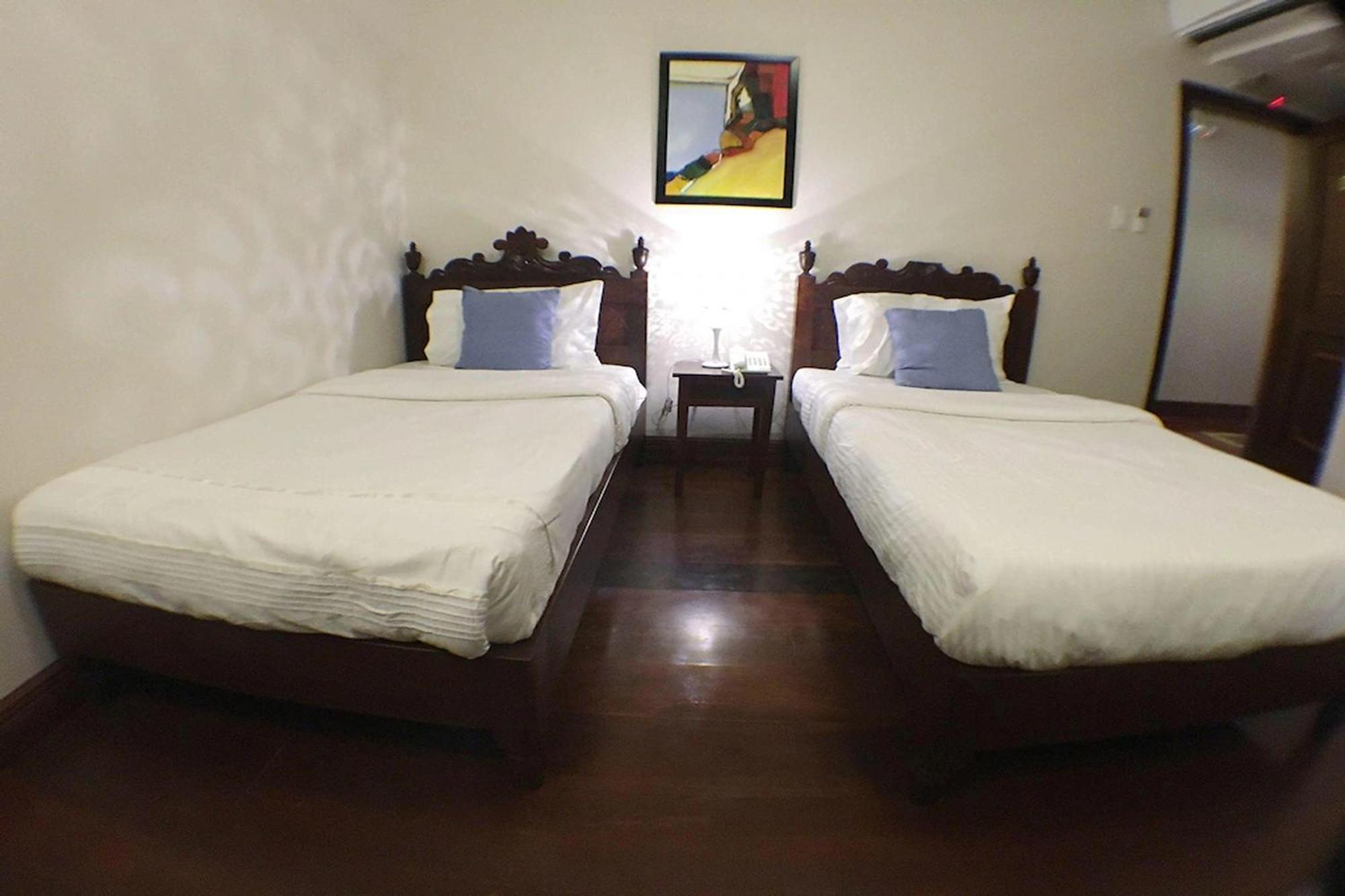 Nscc Hotel Vigan Extérieur photo