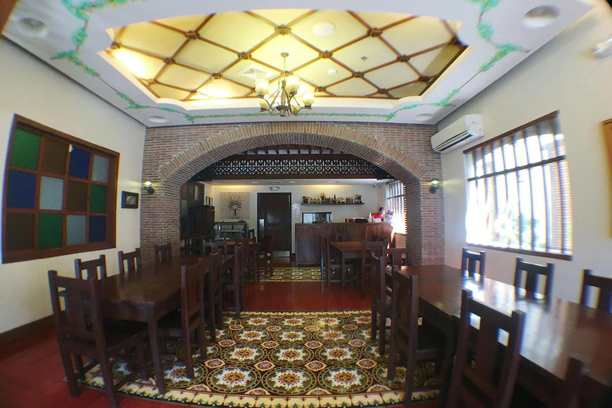 Nscc Hotel Vigan Extérieur photo