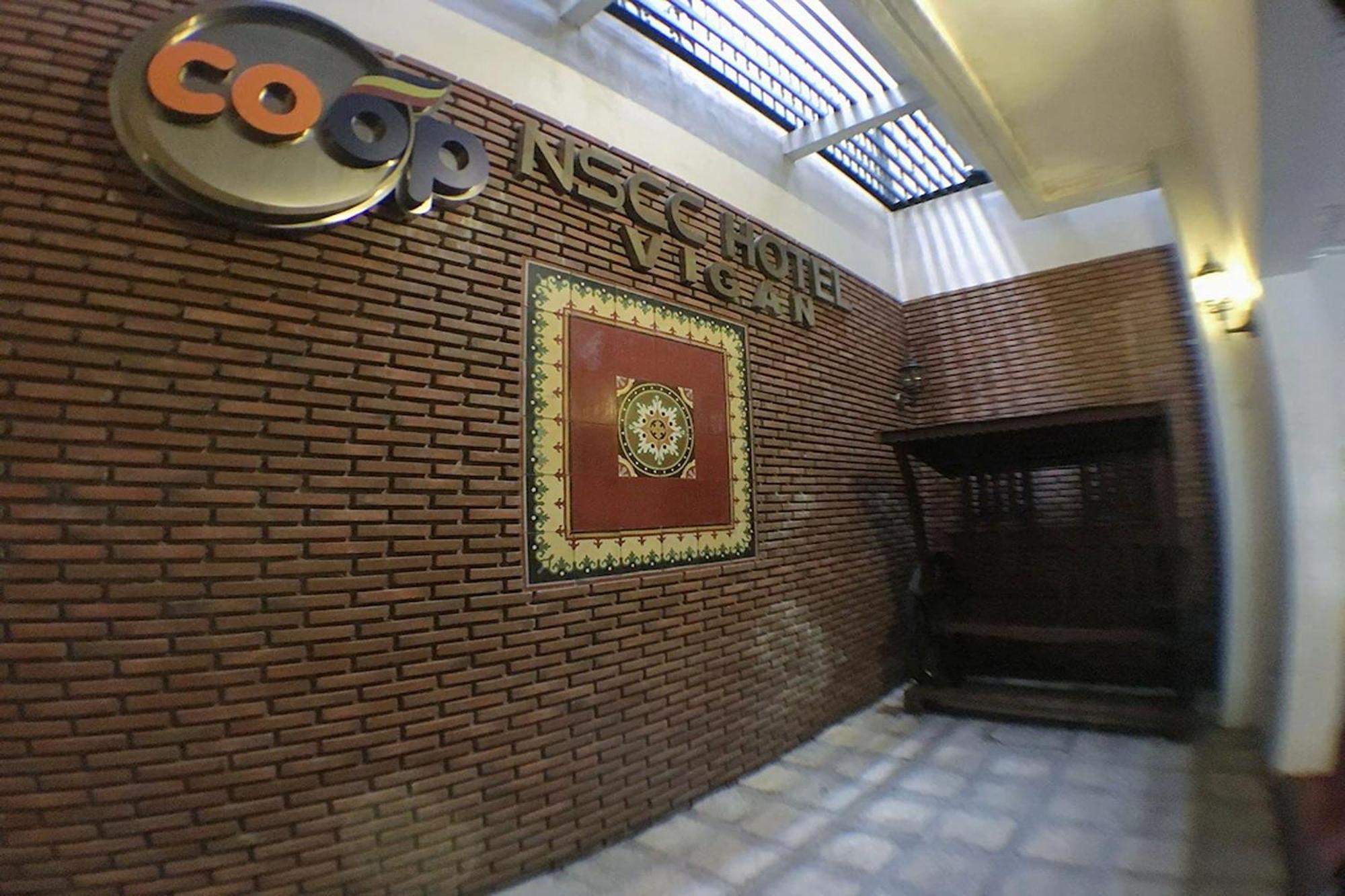Nscc Hotel Vigan Extérieur photo