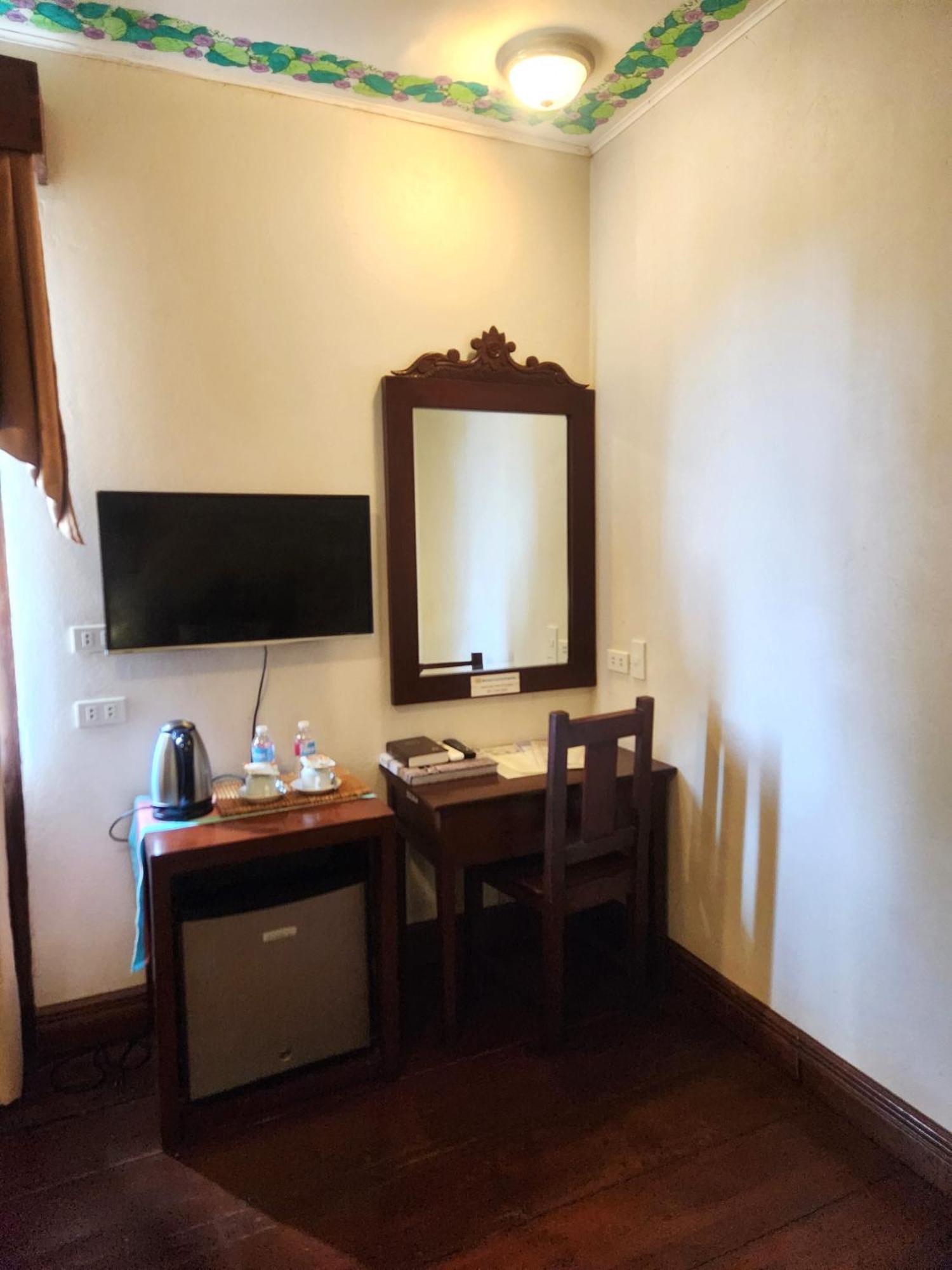 Nscc Hotel Vigan Extérieur photo